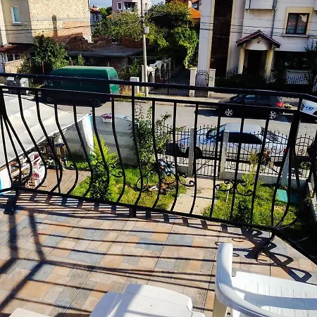 Beauty House & Burgas
